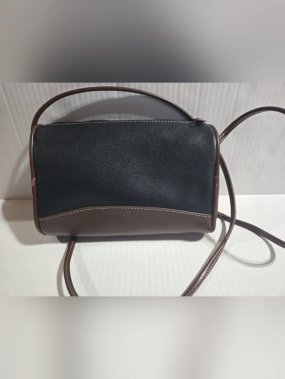 Vintage ESPRIT Black Crossbody Shoulder Bag w/ Brown Accent Spellout Green Trim - Picture 7 of 12